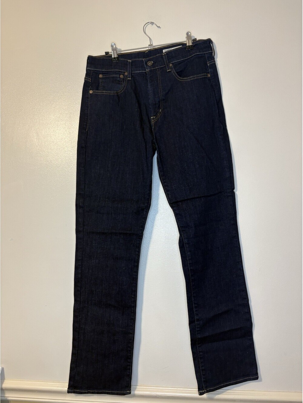Cremieux Premium Denim Men’s Straight Fit Dark Wash Blue Cotton Jeans 32
